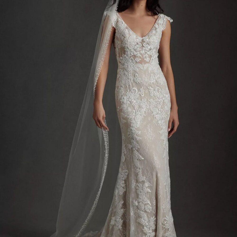 BHLDN Whispers & Echoes Milano Wedding Gown Size 6, 10, 16W and 22W